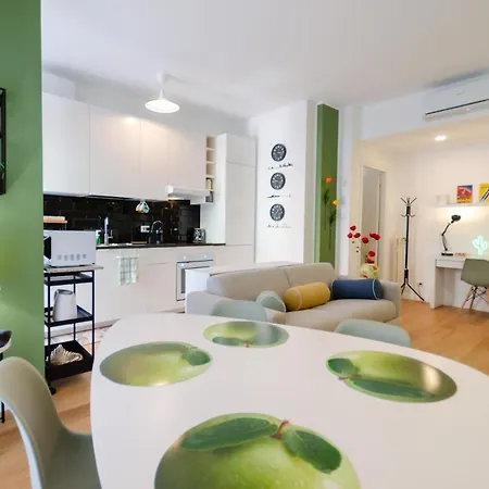Apartment Vivimi Fiordalisi Stile & Comfort Vicino Metro Milan