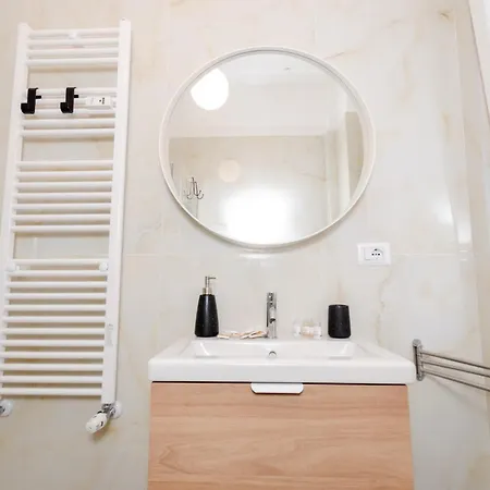 Apartment Vivimi Fiordalisi Stile & Comfort Vicino Metro
