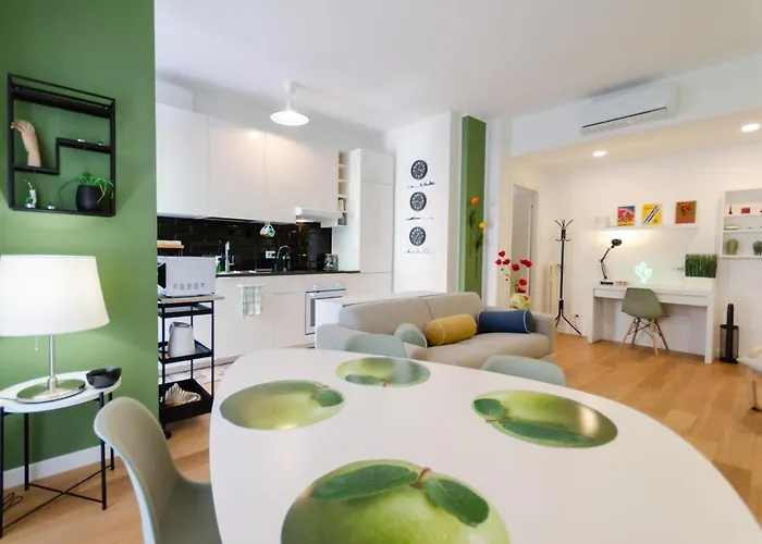 דירה Vivimi Fiordalisi Stile & Comfort Vicino Metro מילאנו